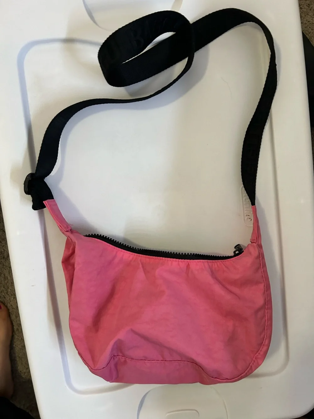 Baggu small crescent crossbody